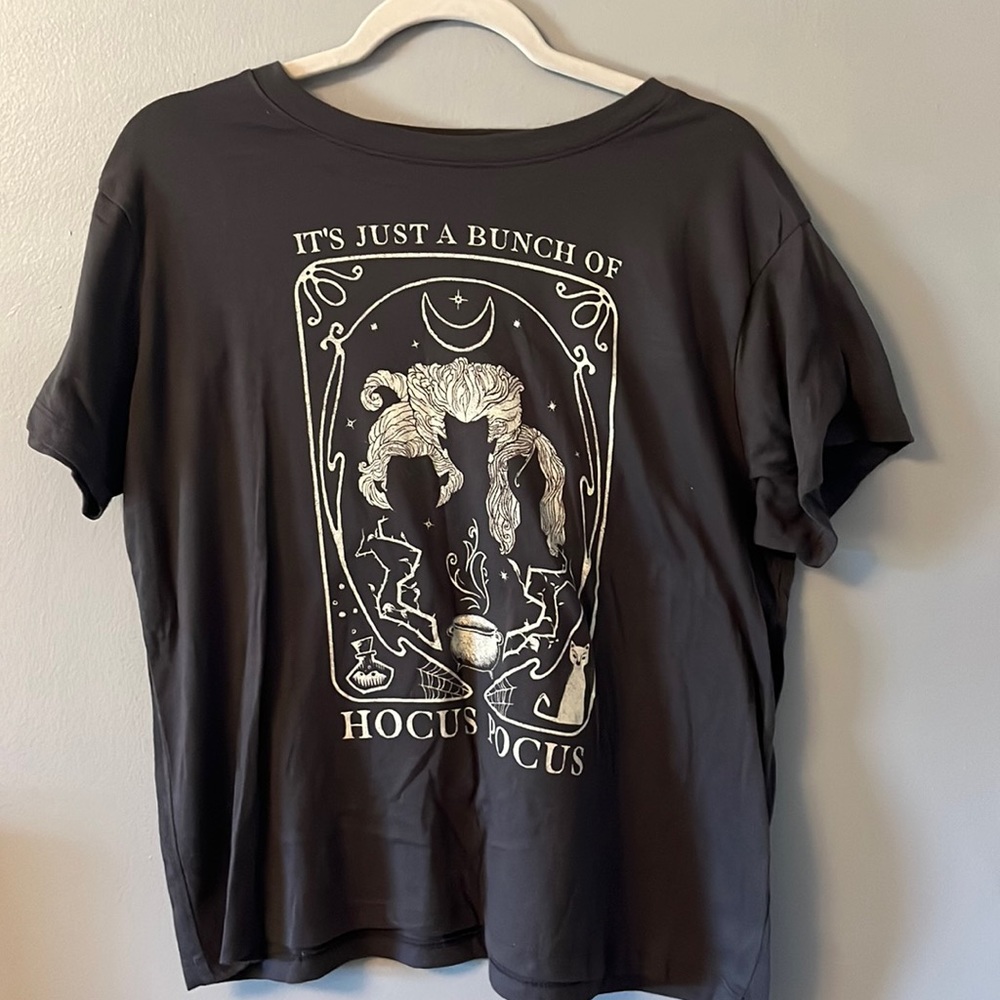 Womens Tee shirt